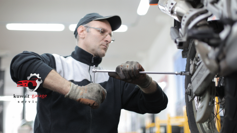 بنشر مبارك الكبير